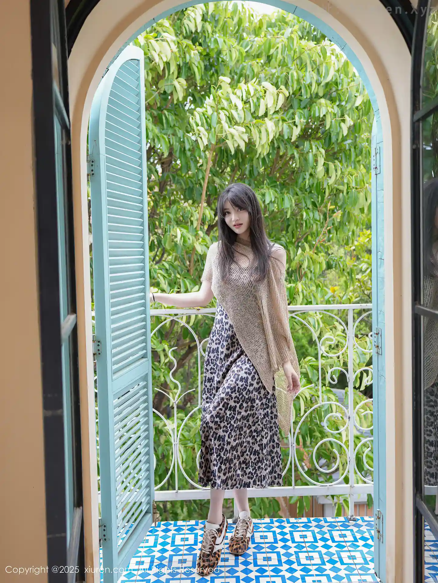 图片[3]-[XiuRen秀人网]VOL.10698 模特白露lulu性感黑色连衣裙露黑白比基尼秀完美身材诱惑写真57P-秀人网官方网站